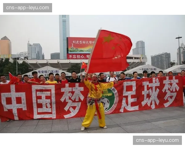 球员团体对国际足联的健康保障措施提出质疑,认为现有补水暂停时间不足以应对风险。 球员团体对国际足联的健康保障措施提出质疑,认为现有补水暂停时间不足以应对风险。
